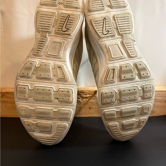 Size 11 - Nike Lunar Roam Phantom light bone - Picture 4 of 7